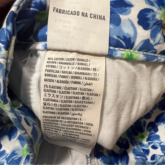 Abercrombie & Fitch women’s shorts size 00 w24 Blue floral Print - Picture 3 of 8